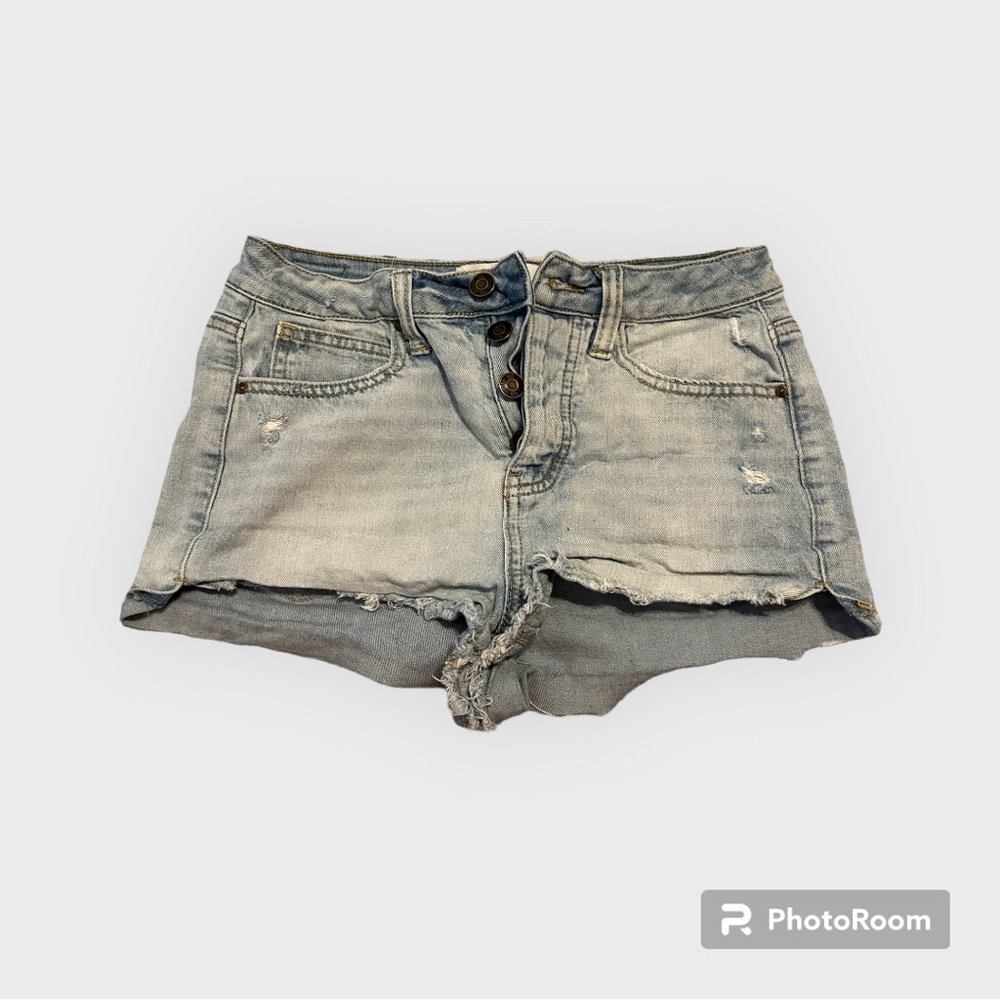Women’s RSQ 25 waist vintage high rise jean shorts